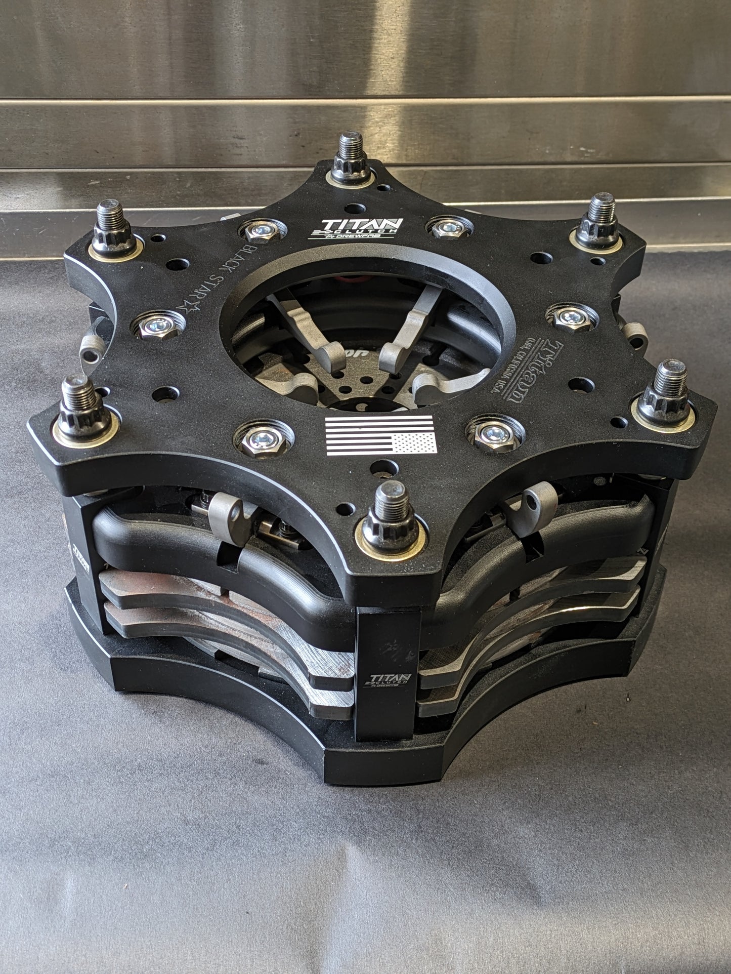 TITAN BLACK STAR CLUTCH